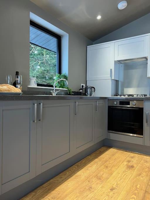 Vila Quirky, Luxury Hideaway Llanbrynmair Exteriér fotografie