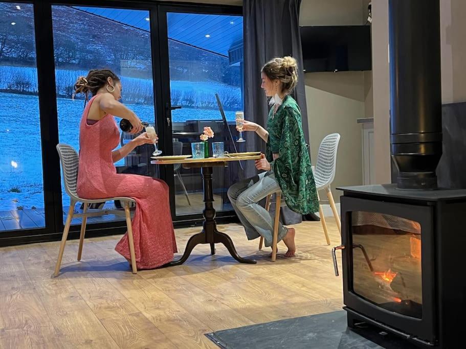 Vila Quirky, Luxury Hideaway Llanbrynmair Exteriér fotografie